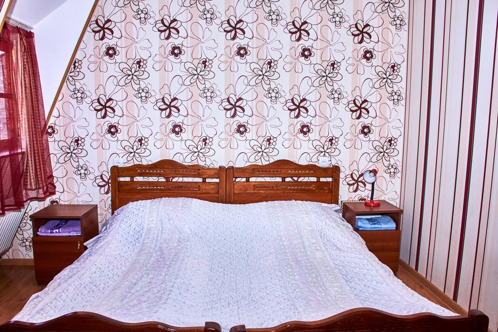 California Guest House Gori Dış mekan fotoğraf